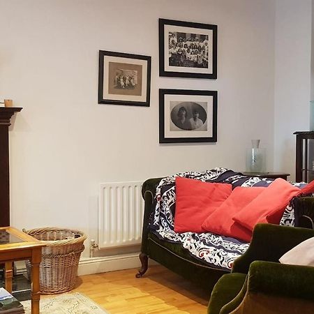 Cosy Townhouse On The Hill In Ireland Villa Banagher Bagian luar foto